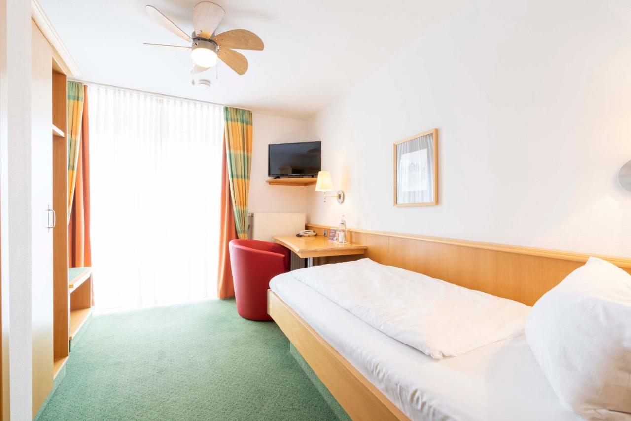 Hotel Brauerei Gasthof Hoehn Меммельсдорф Екстер'єр фото
