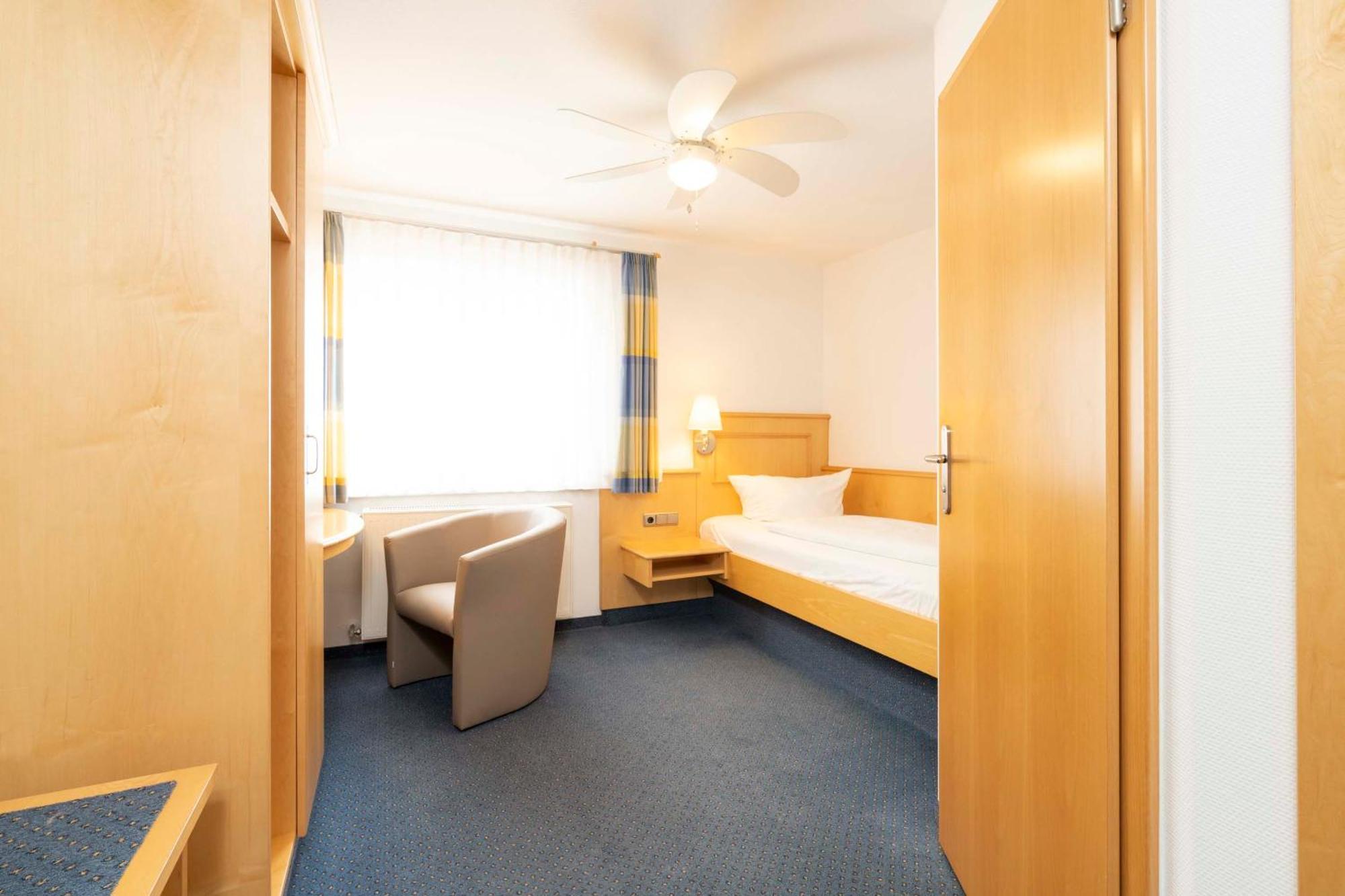 Hotel Brauerei Gasthof Hoehn Меммельсдорф Номер фото